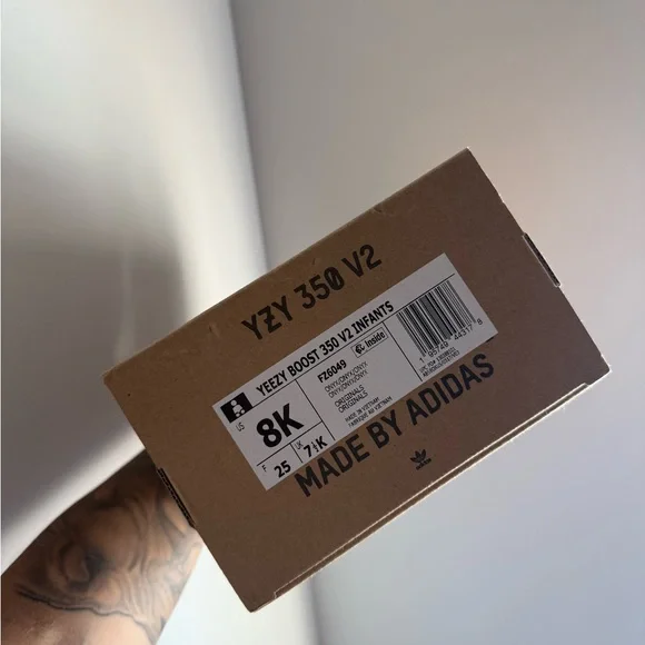 Yeezy 350 infant - Picture 6 of 6